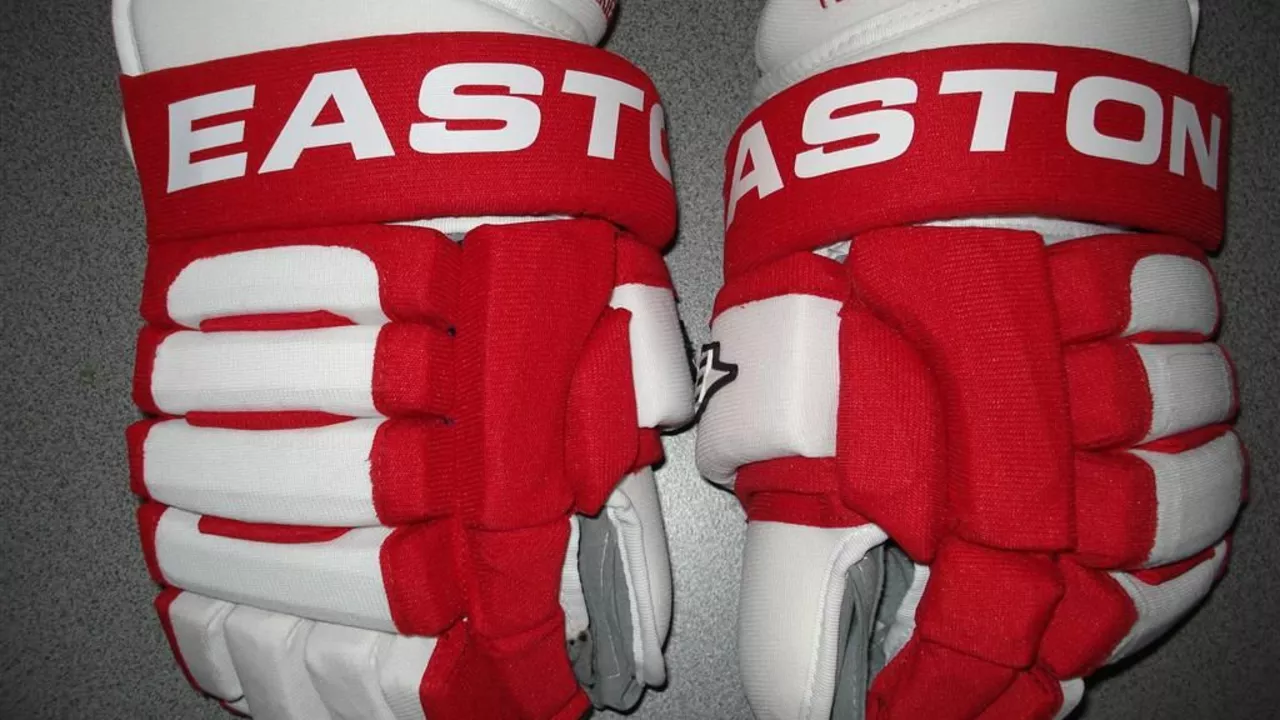 Kann man im Eishockey tackeln?